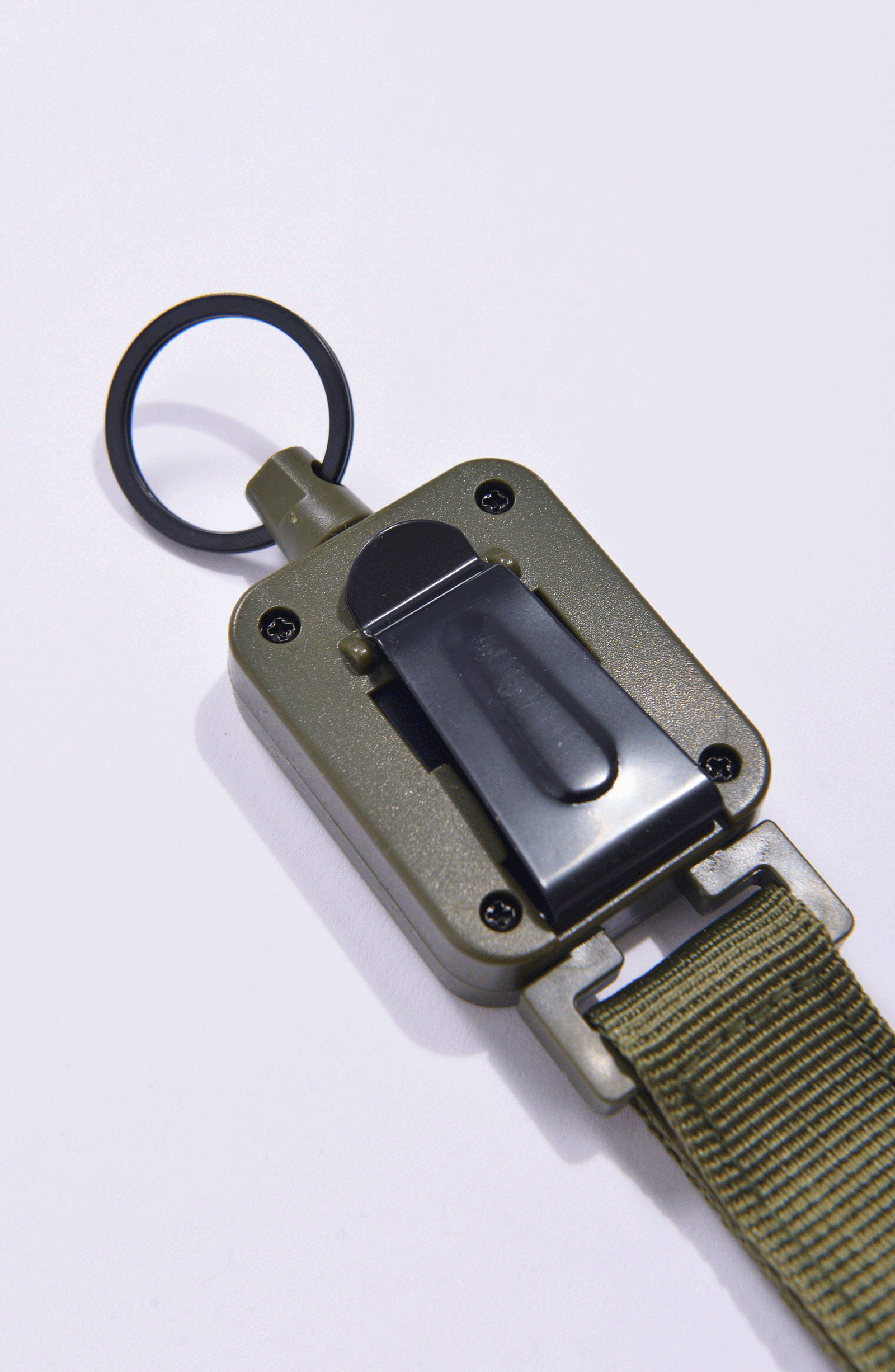 Luda - Green Retractable Keychain