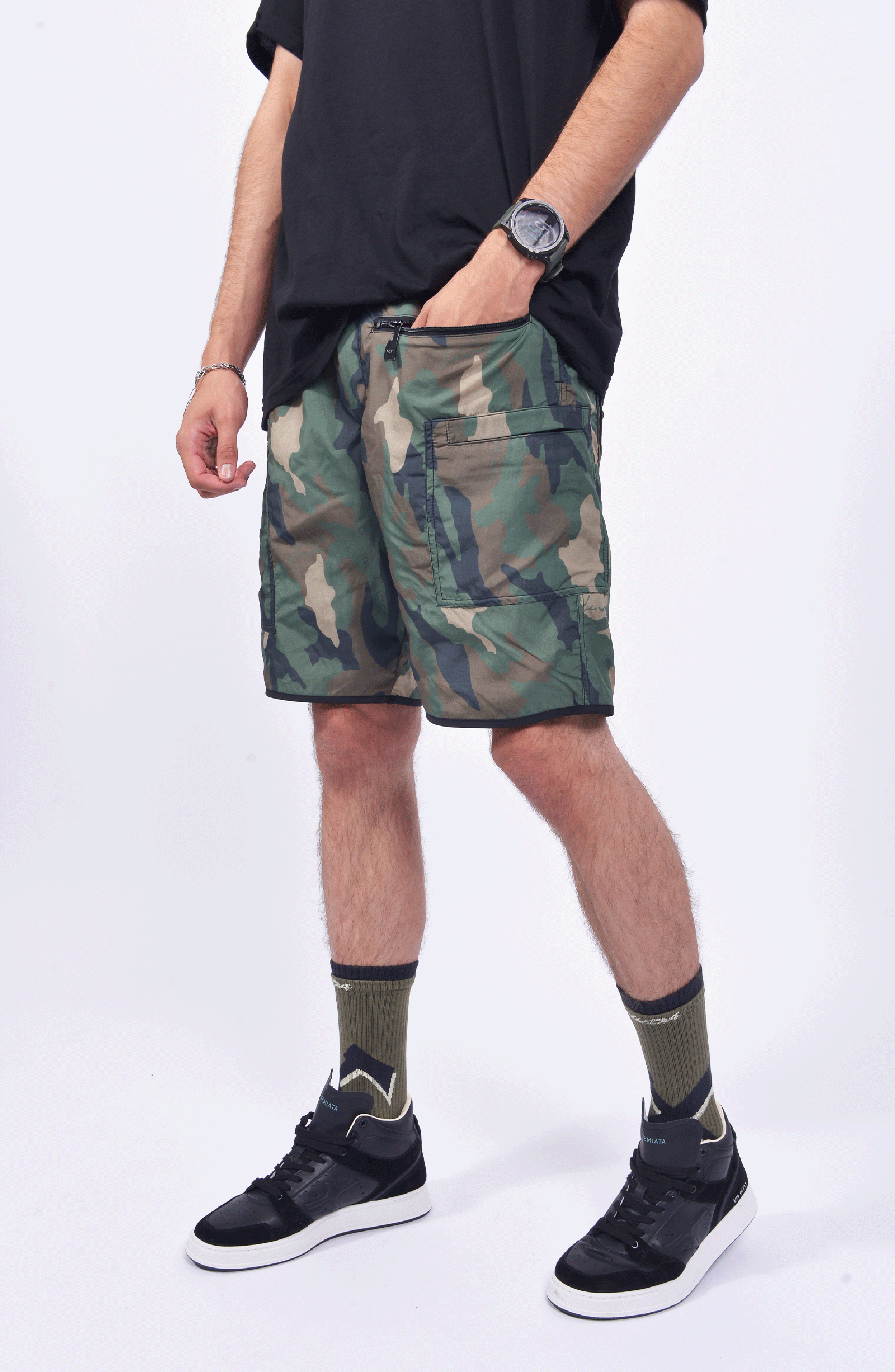 Luda - Camo Double Pocket Shorts