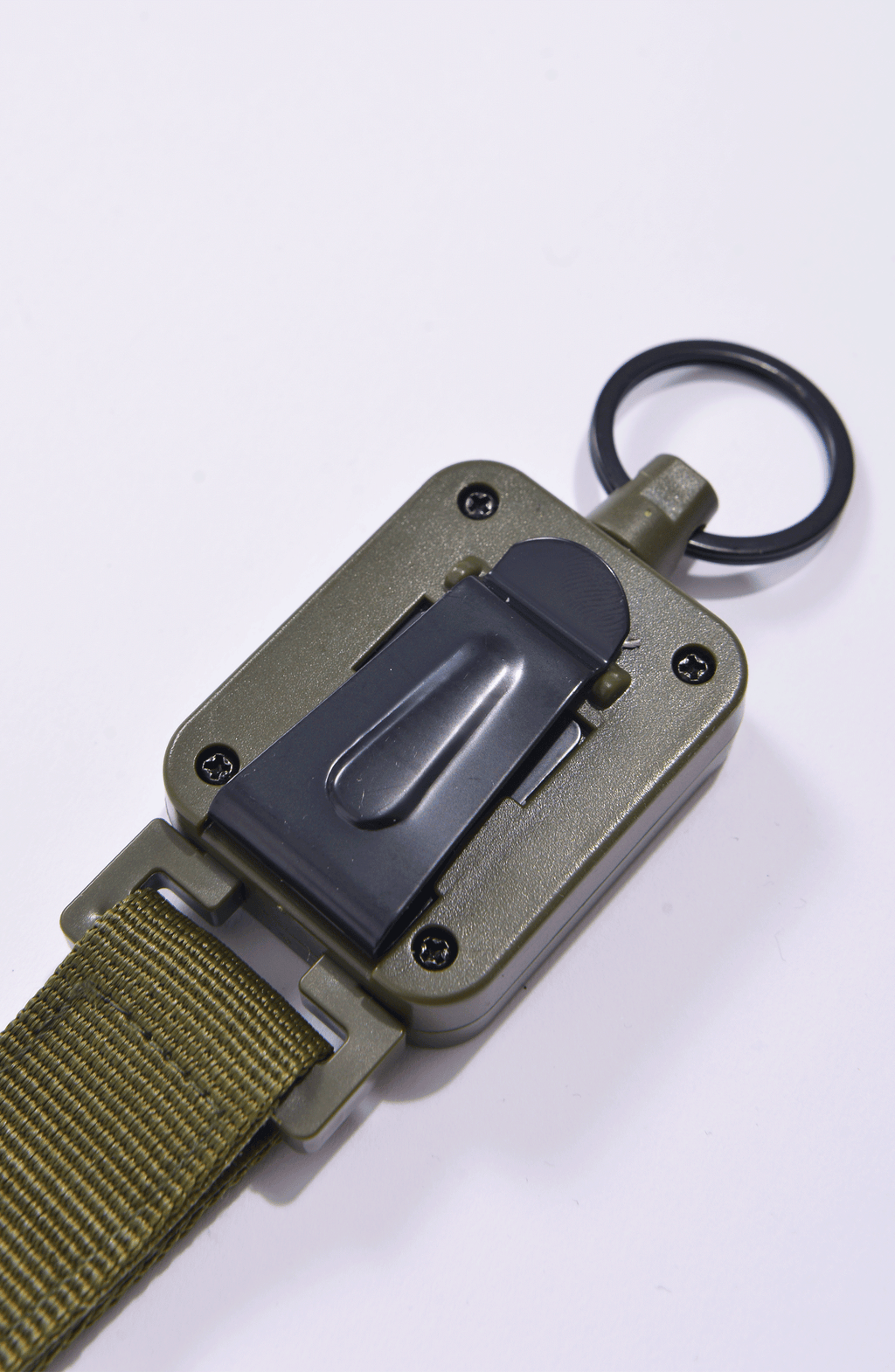 Luda - Green Retractable Keychain