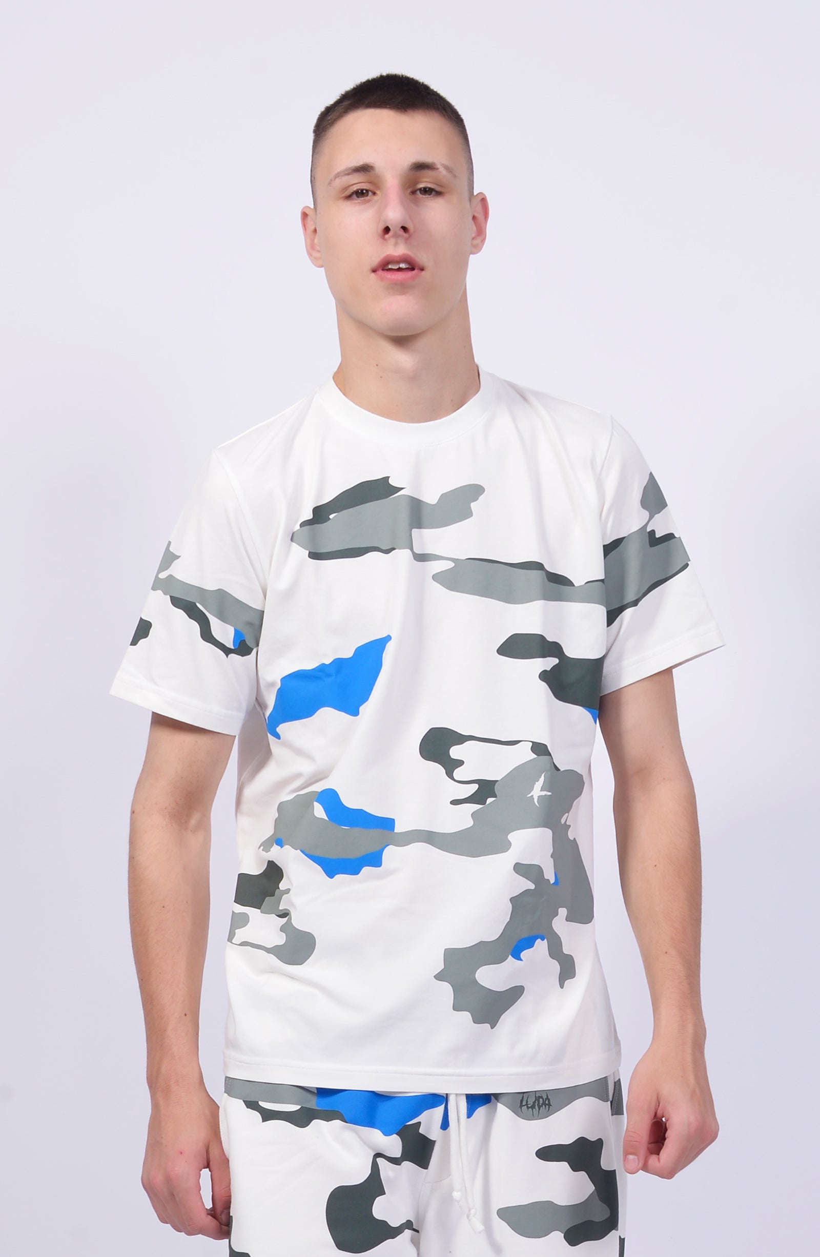 Luda - Navy Camouflage - White T-Shirt