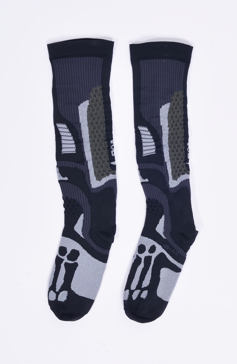 レッグウェア ROA Bones Long Socks Sand 39-42 ROA - Bones Long Socks | HBX - Globally Curated Fashion and
