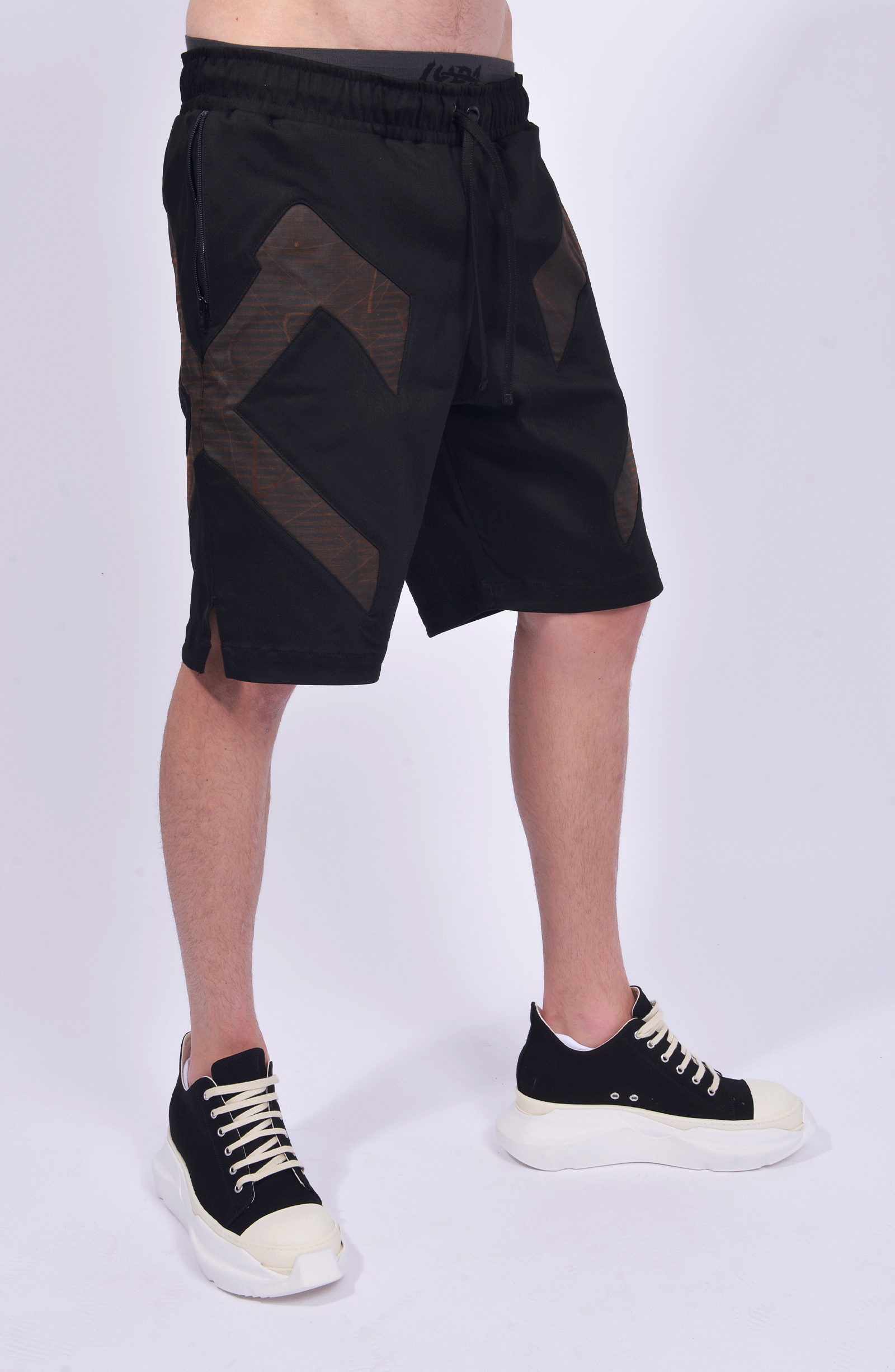 Luda - Axes Shorts