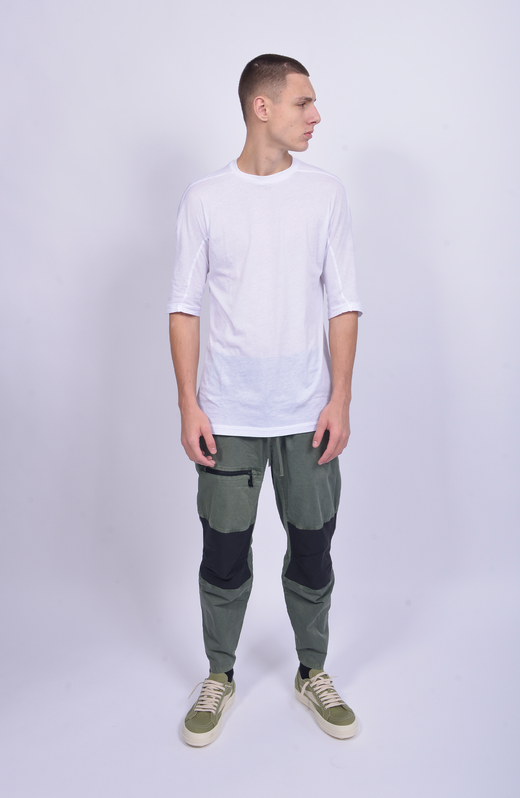 Luda - Plain T-Shirt