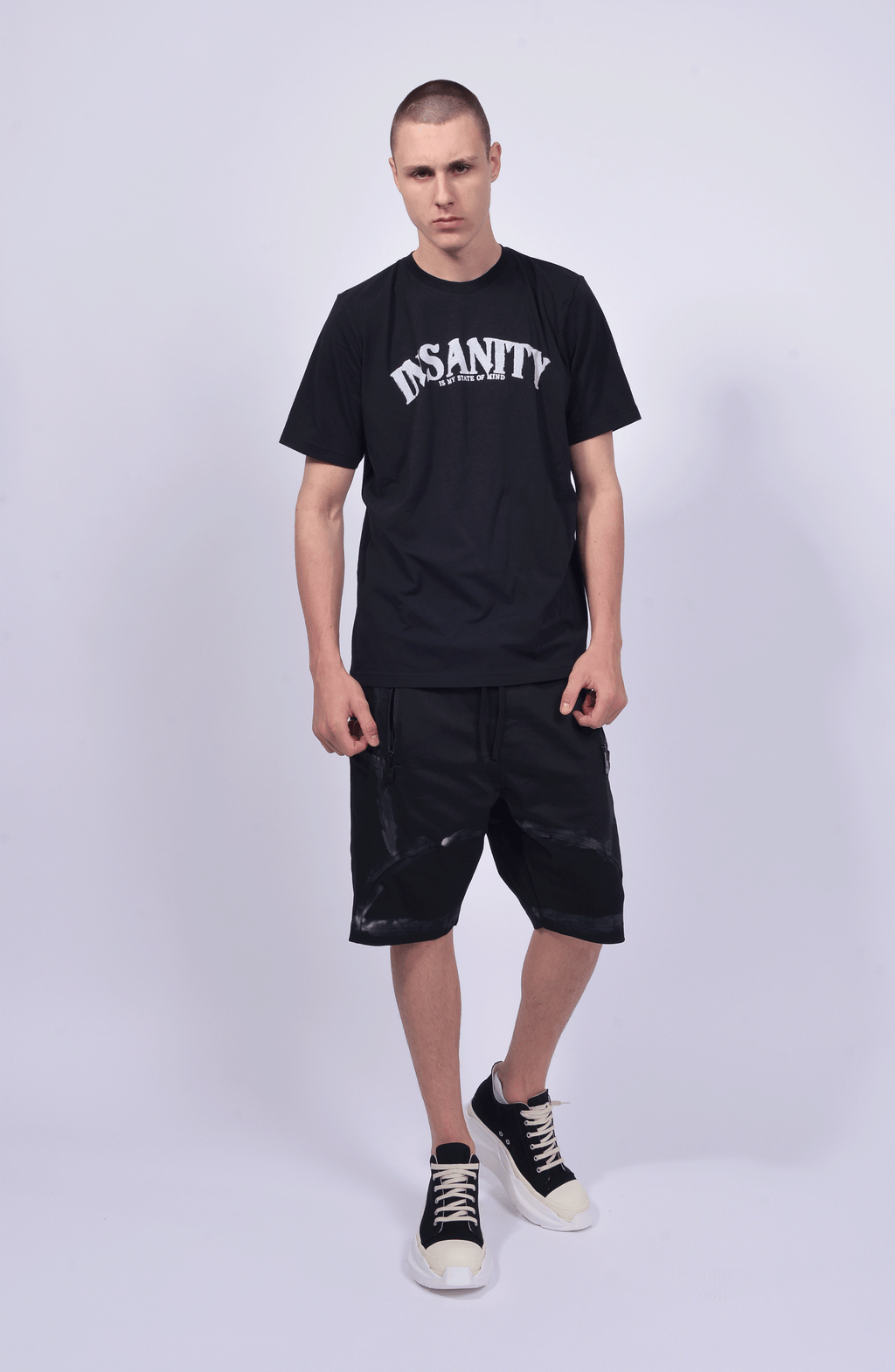 Luda - Statue of Luda T-Shirt