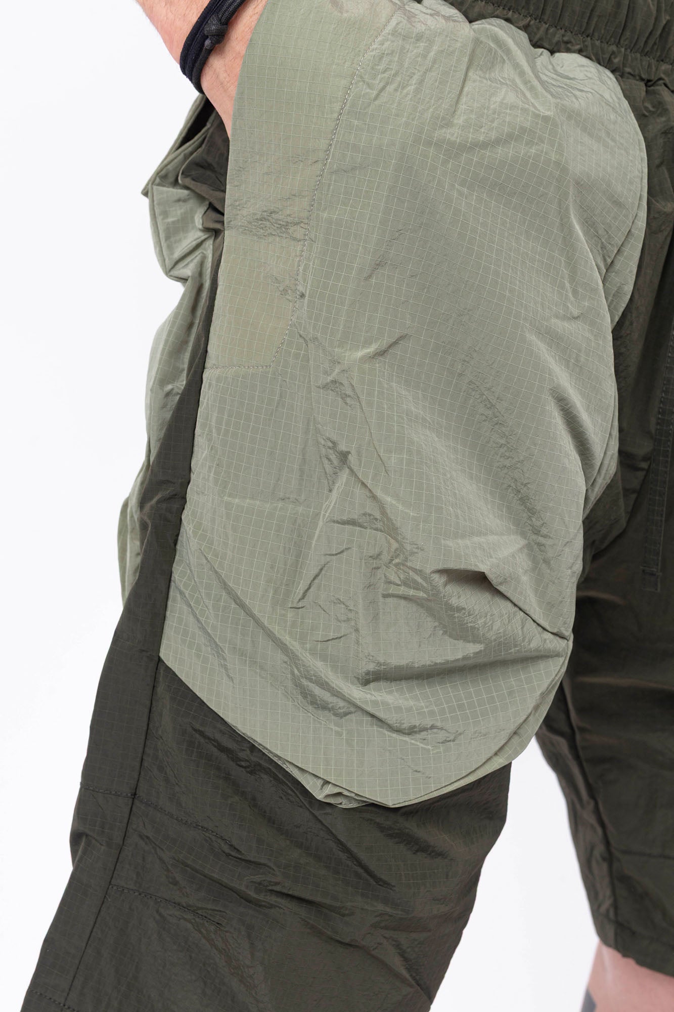 Luda - Cargo Pockets Ripstop Shorts