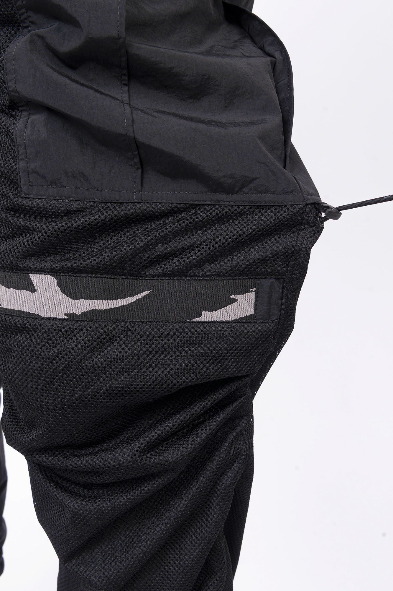 Luda - Black Cargo Pants