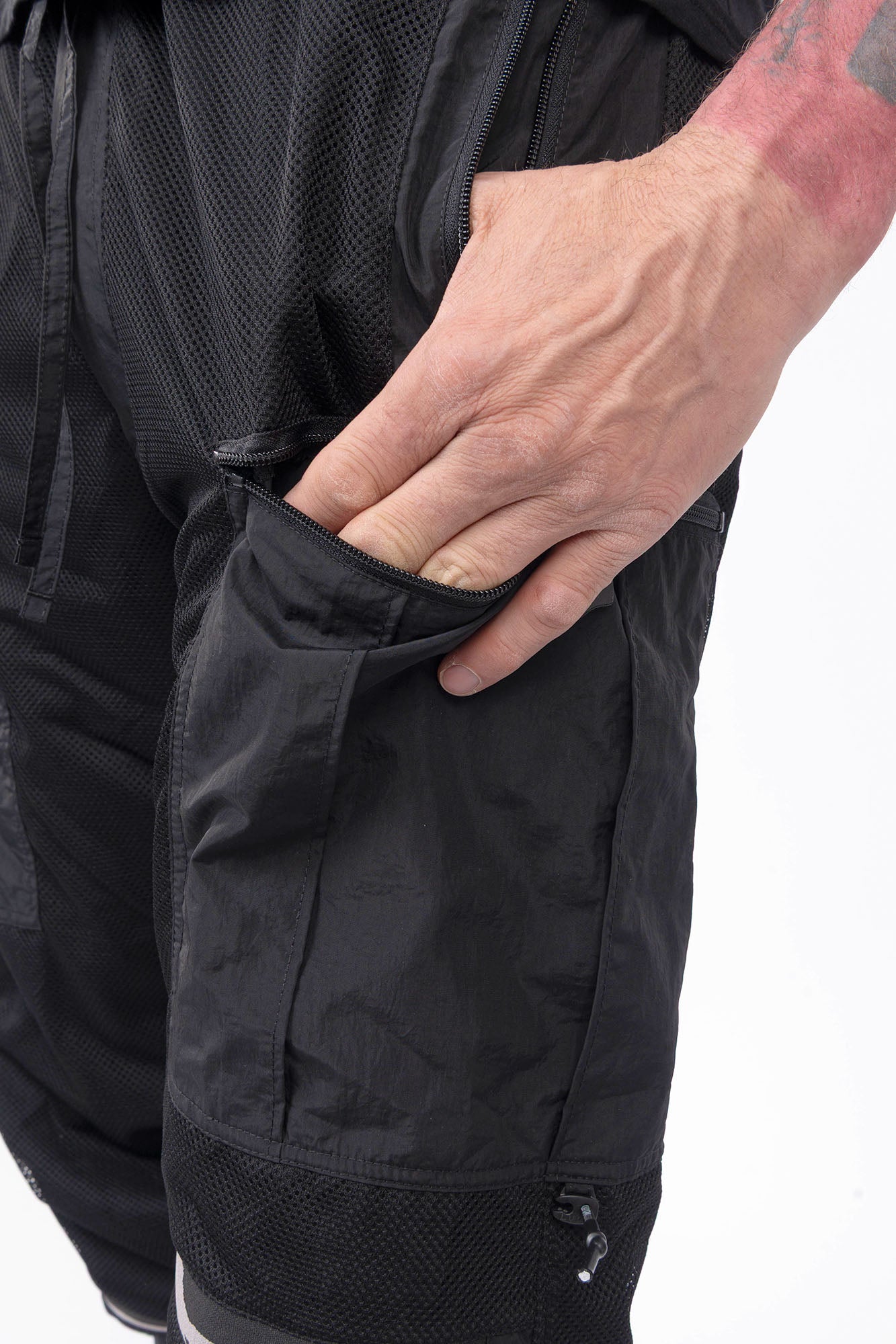 Luda - Black Cargo Pants