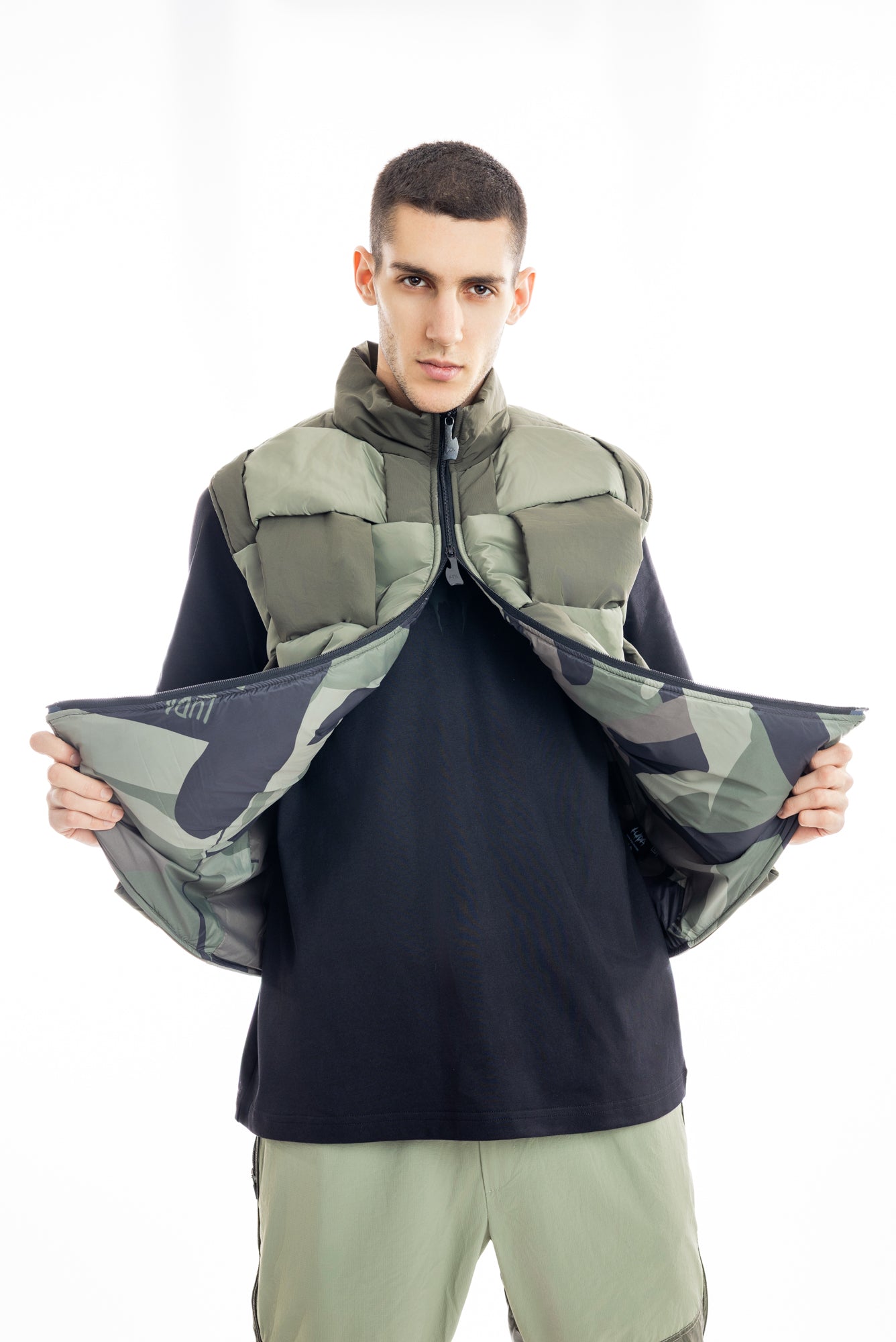 Luda - Intertwined Vest Green