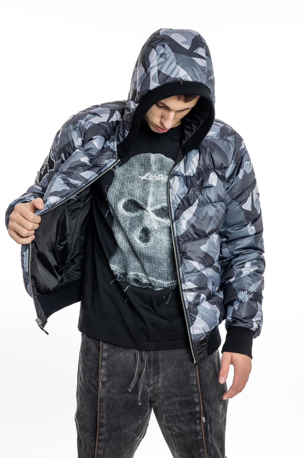 Luda - Reversible Bomber