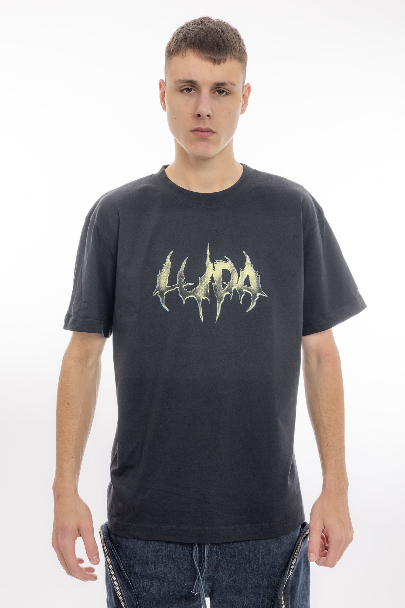 Luda - Mono Brand T-Shirt