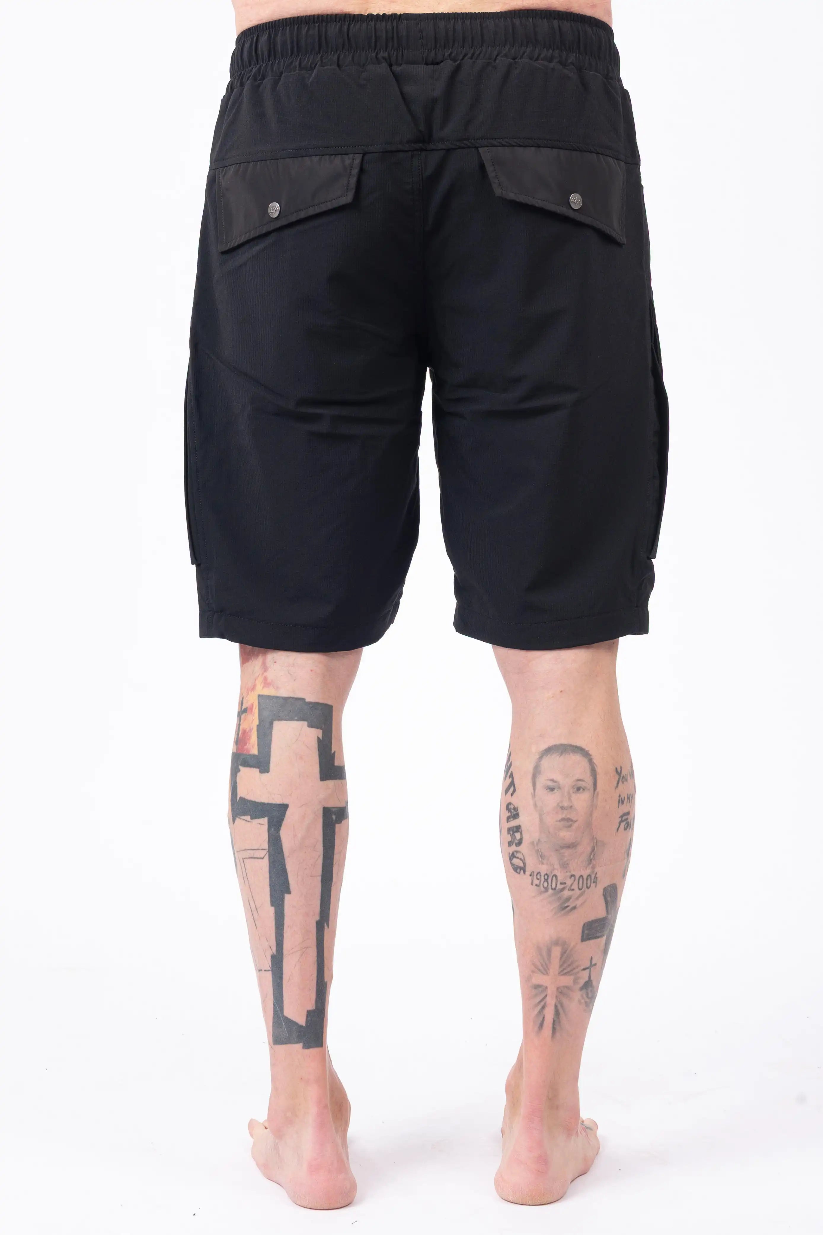 Luda - Cargo All Black Shorts