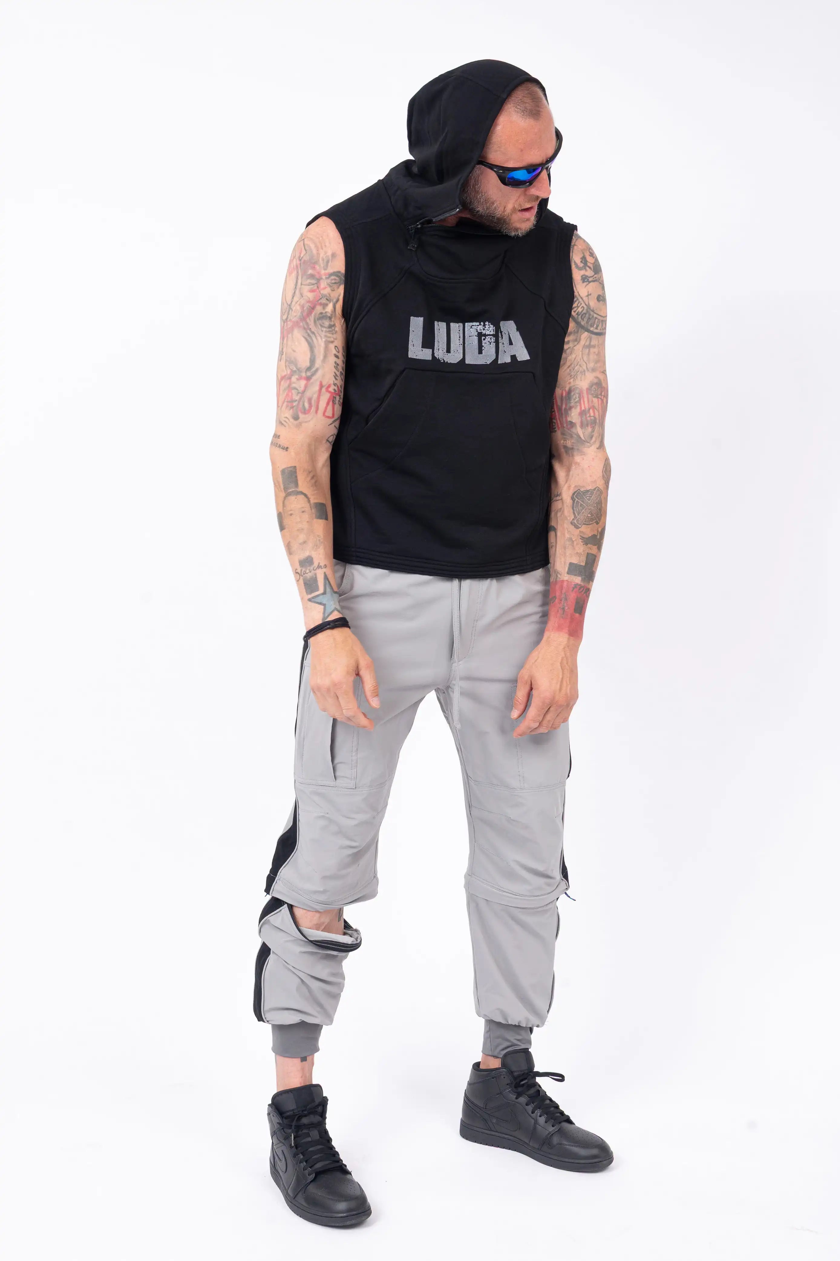 Luda - Rottweiler Hooded Vest