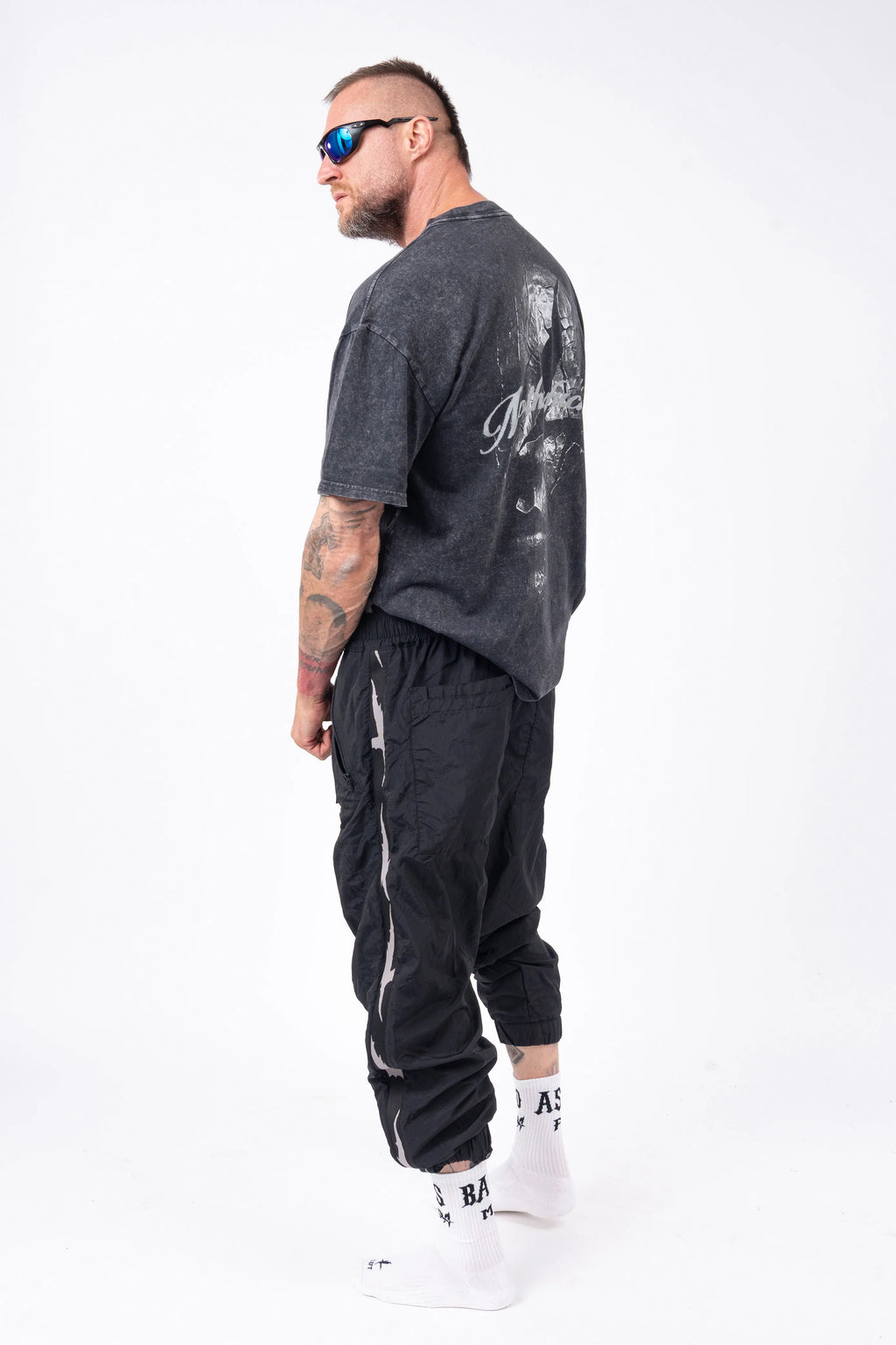 Luda - Dry Cracked Mask T-Shirt