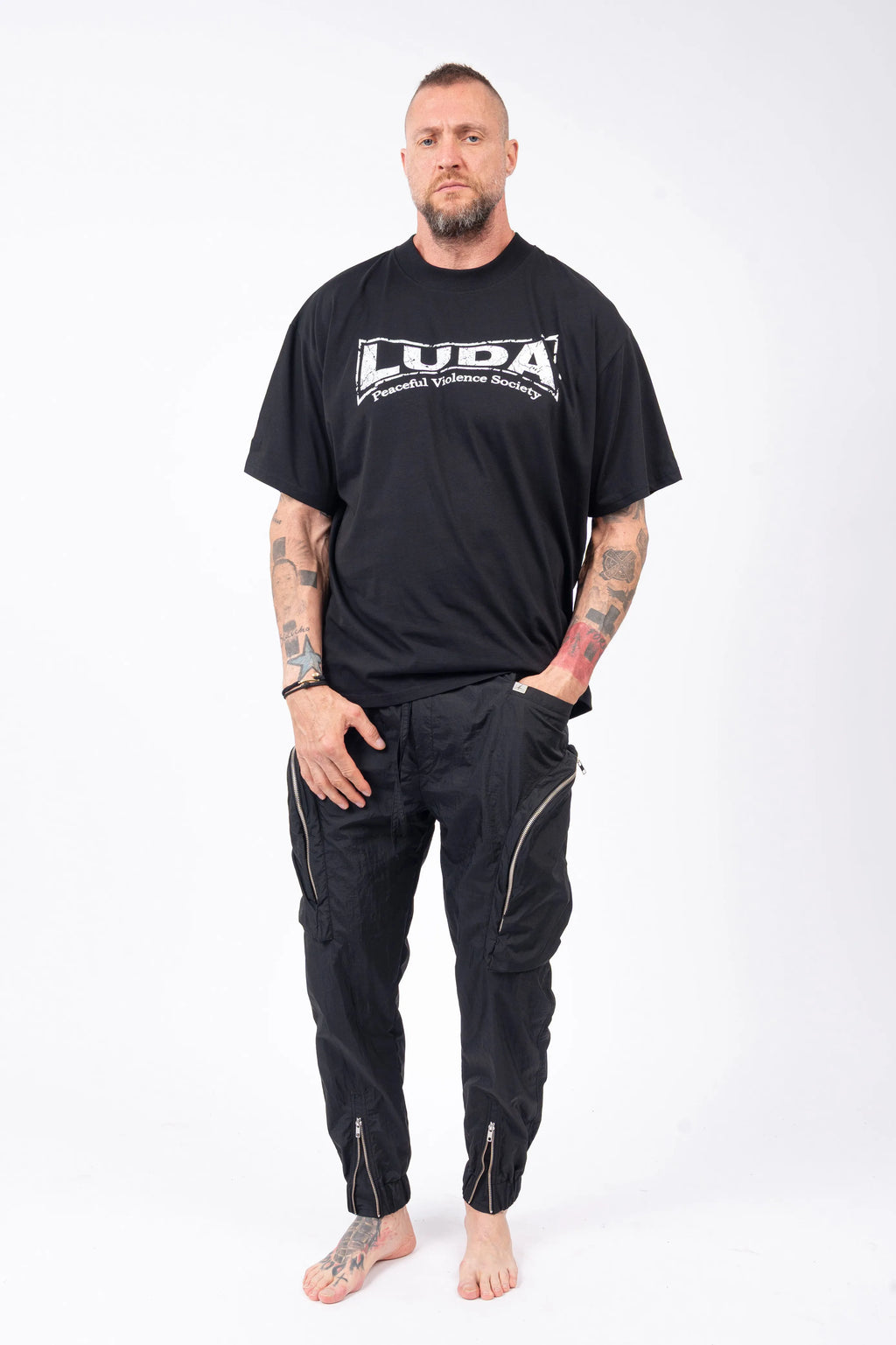 Luda - Blue Eyes Calm Face T-Shirt