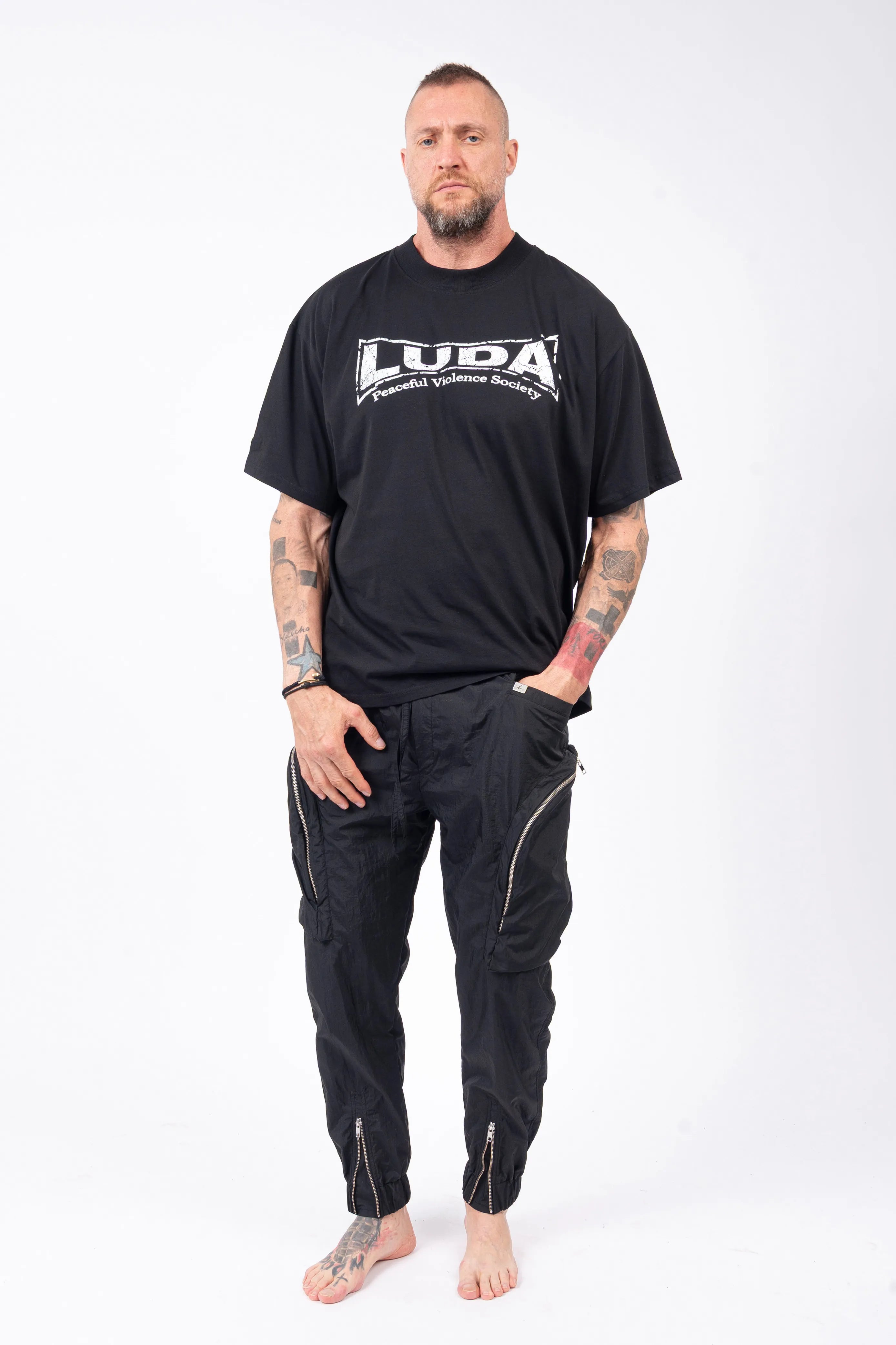 Luda - Blue Eyes Calm Face T-Shirt