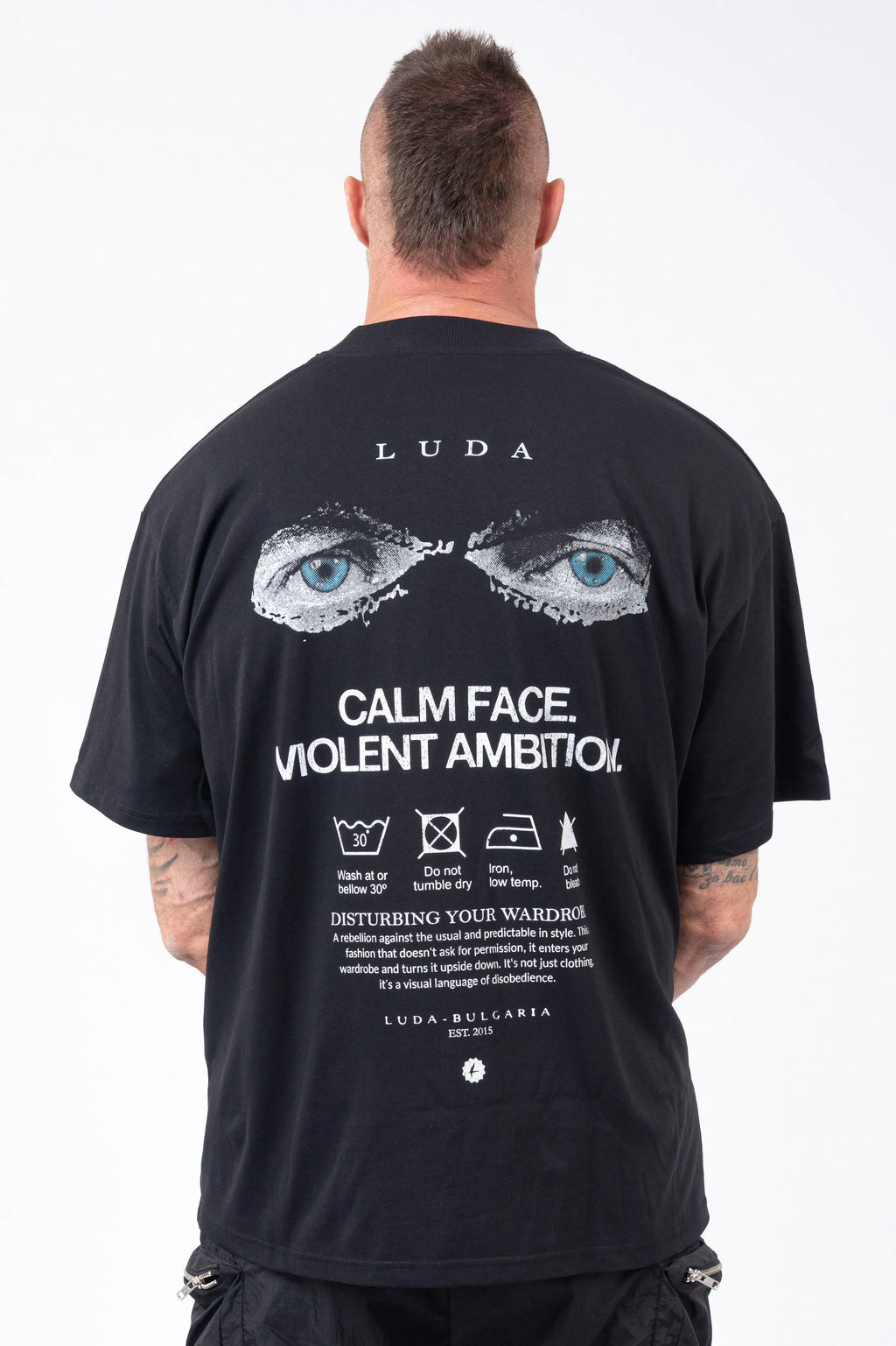 Luda - Blue Eyes Calm Face T-Shirt