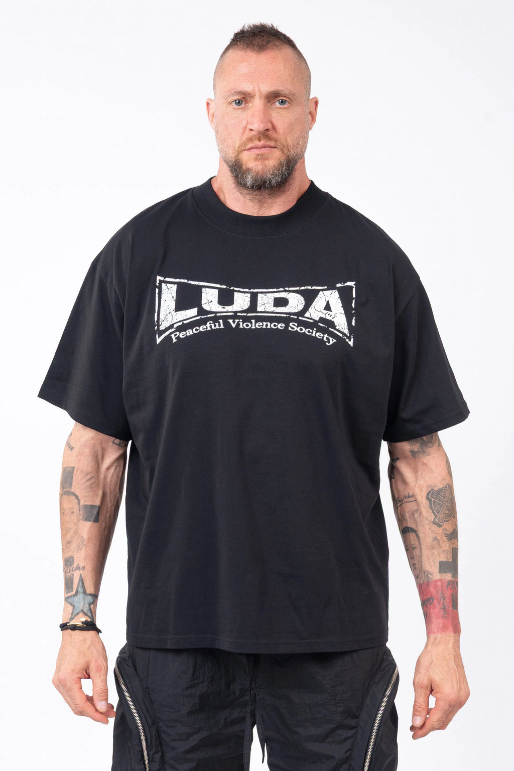Luda - Blue Eyes Calm Face T-Shirt