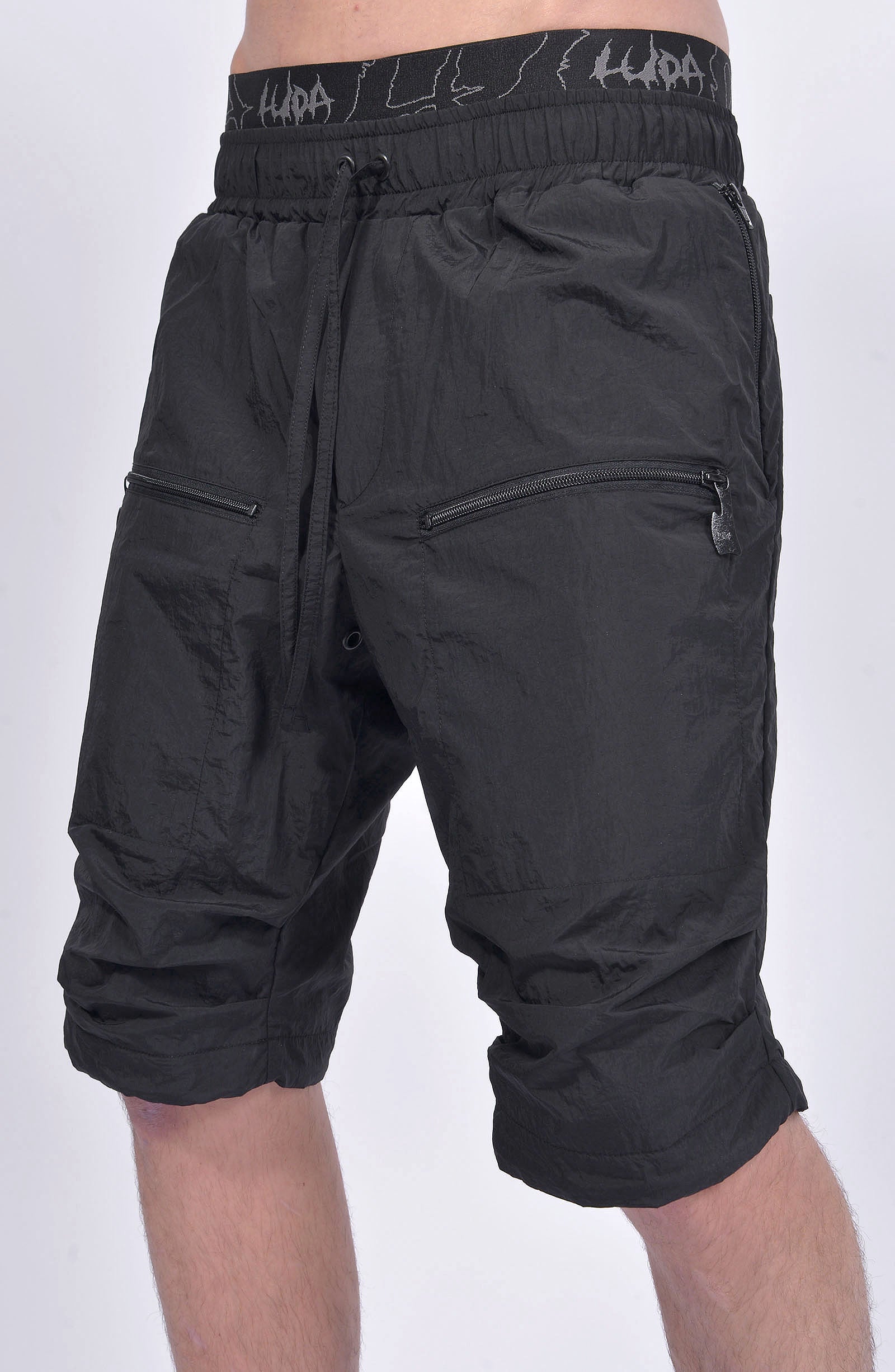 Luda - Elasticated Leg Shorts