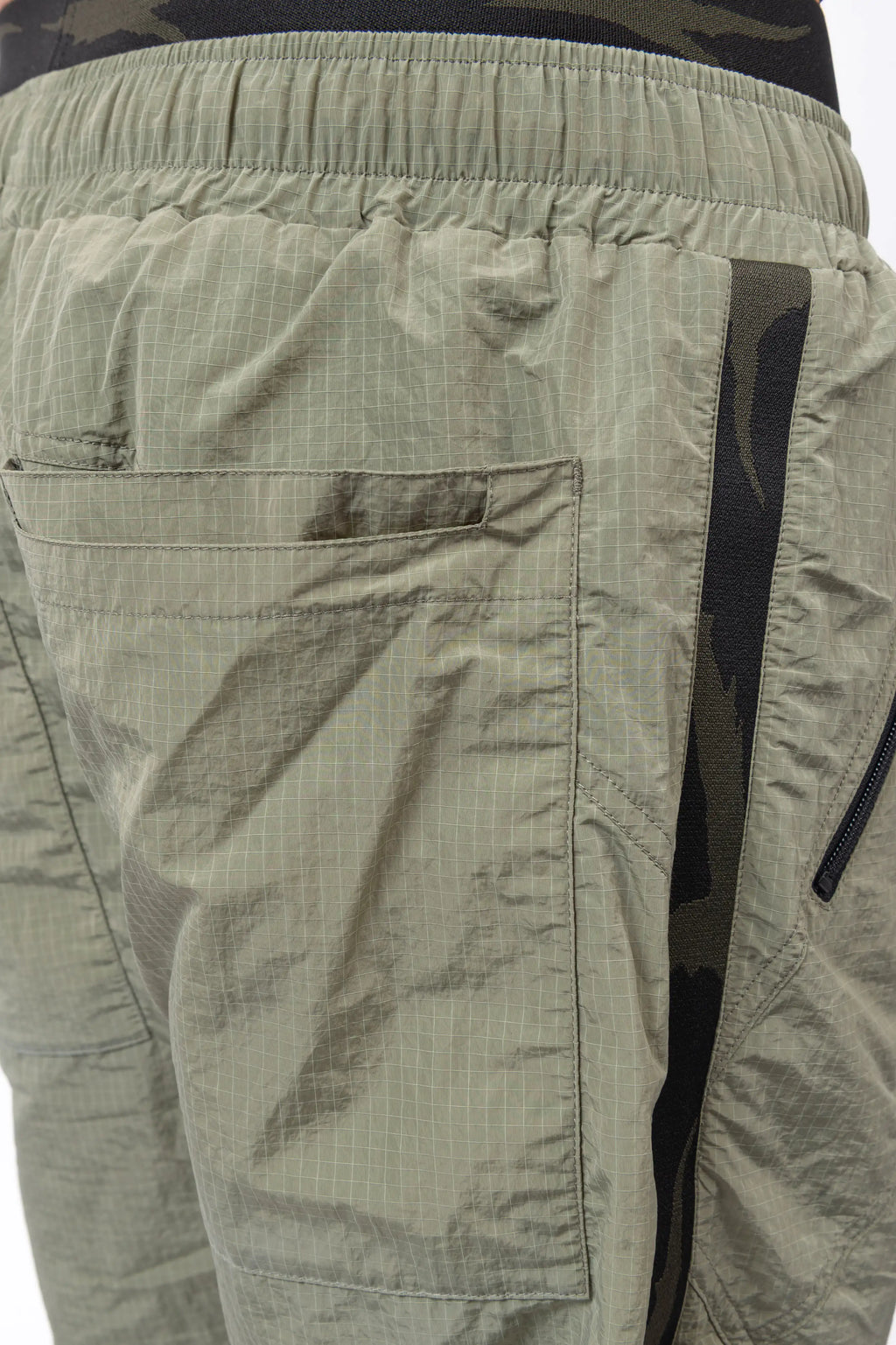 Luda - Zip Mesh Ventilation Pants - Military