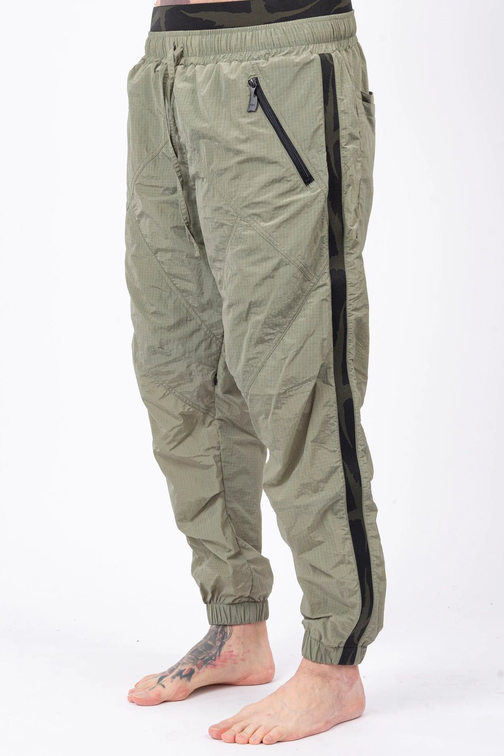 Luda - Zip Mesh Ventilation Pants - Military